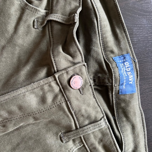 Old Navy Rockstar Jegging Jeans - 2 pairs - Picture 2 of 3
